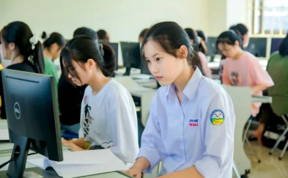Pendidikan Digital: Solusi Cerdas untuk Pemerataan Akses Belajar di Seluruh Indonesia